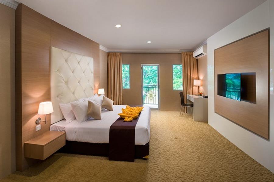Lanai Casuarina Cempaka Sari Hotel Parit Екстериор снимка